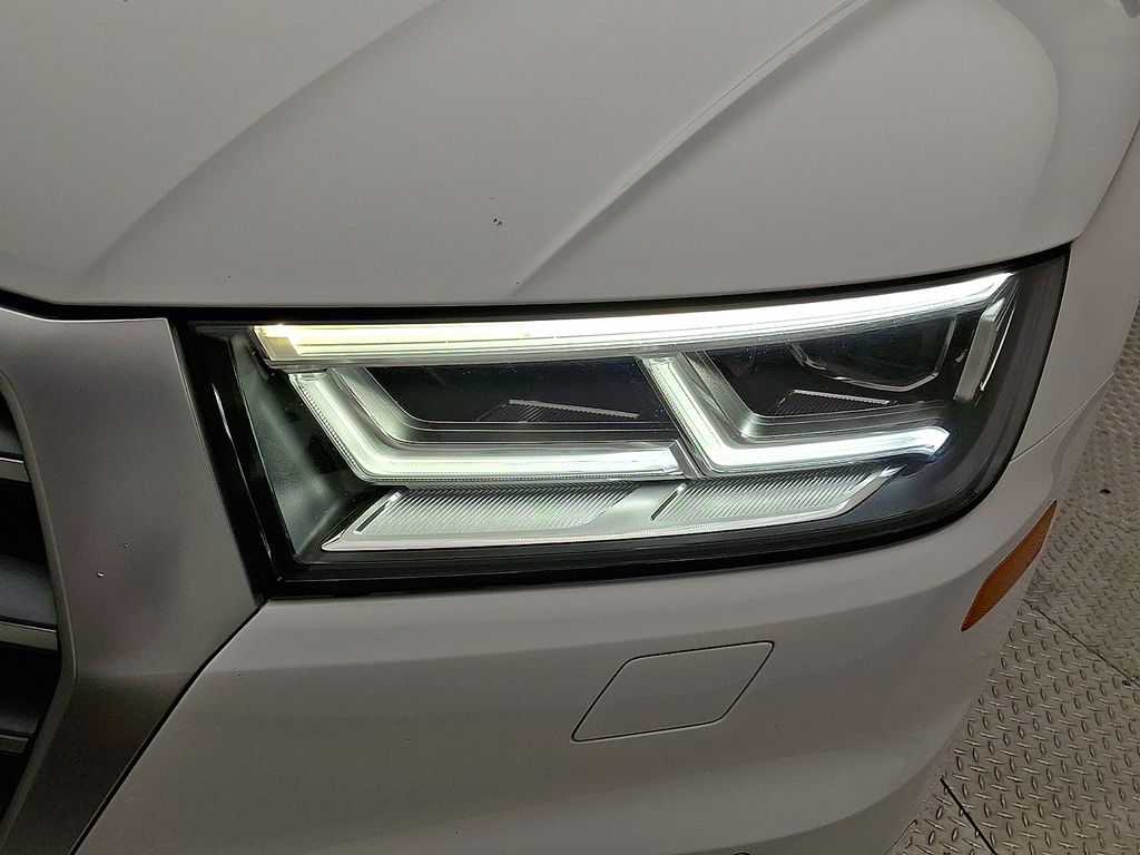 Thumbnail: 2018 Audi Q5 - 9