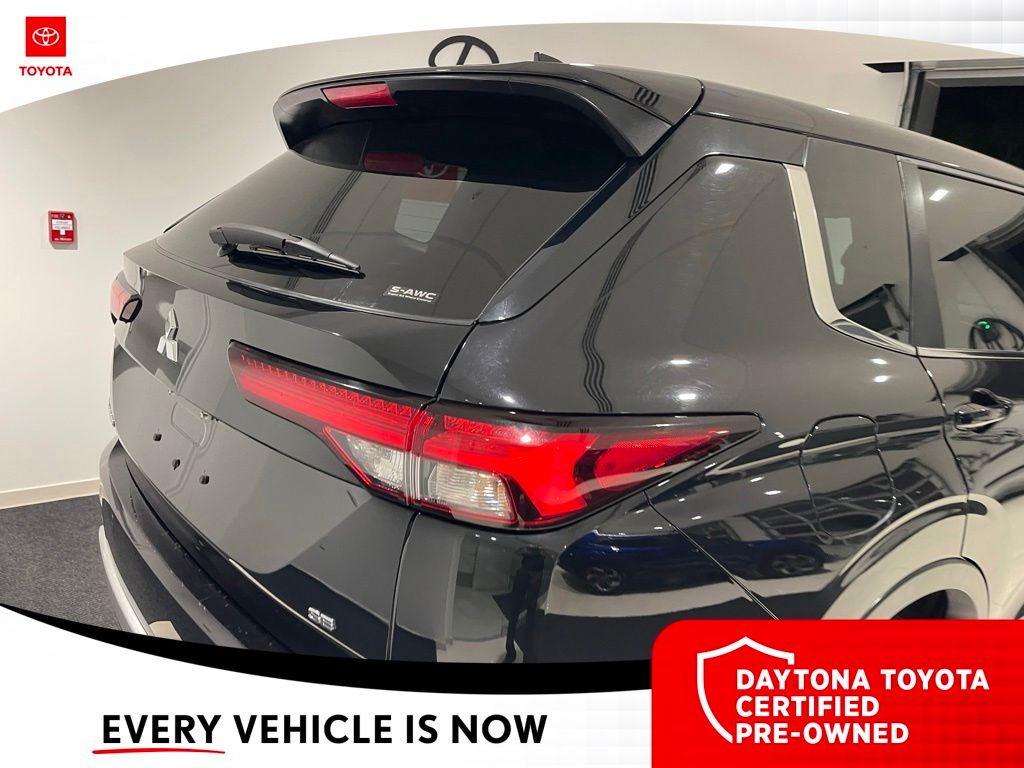2024 Mitsubishi Outlander SE - Photo 10