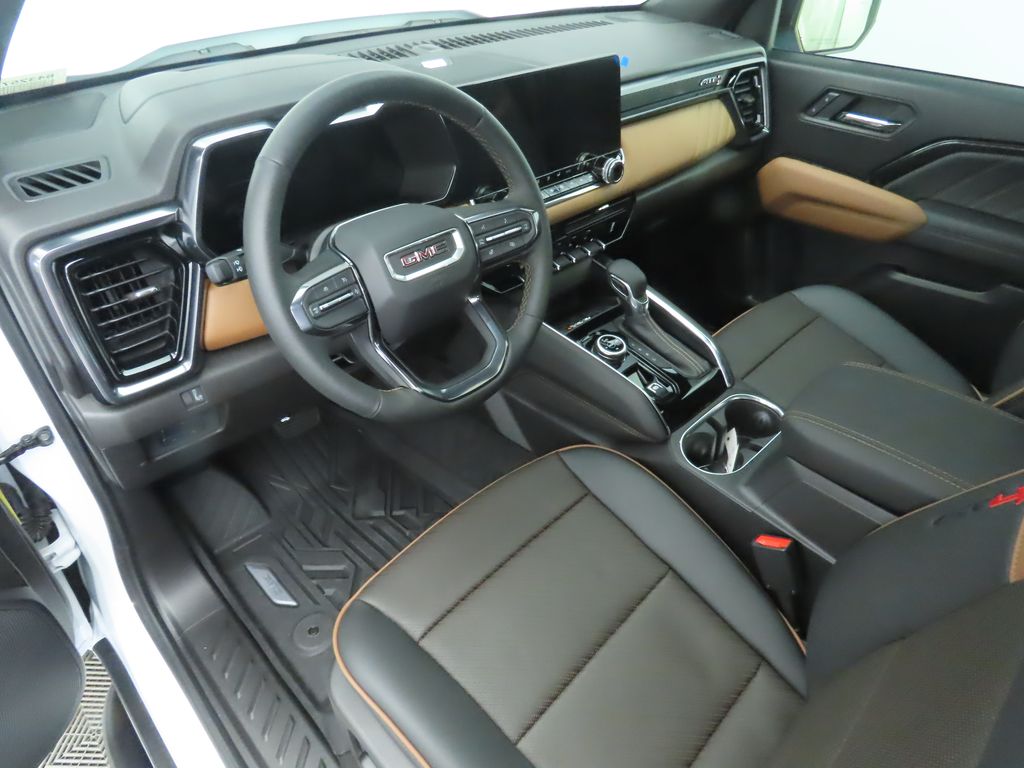Thumbnail: 2025 GMC Canyon - 9