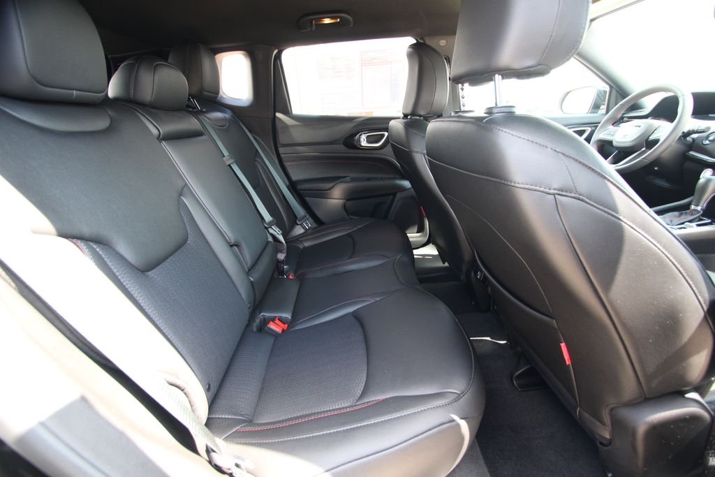 Used 2025 Jeep Compass SUV
