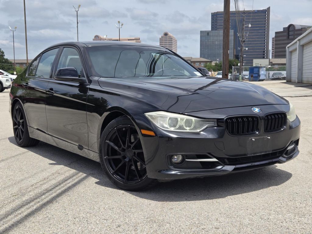 2013 BMW 3 Series 328i Sedan's photo