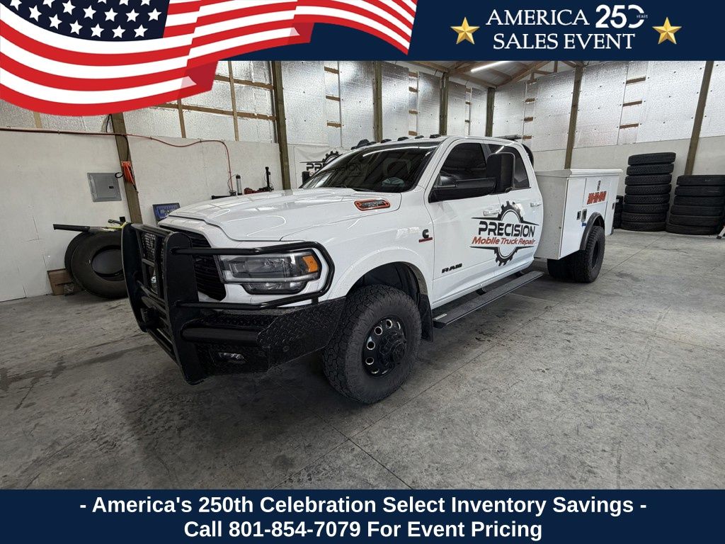 Bright White Clearcoat 2022 RAM 3500 Pickup Truck Four-Wheel Drive 6-Speed Automatic