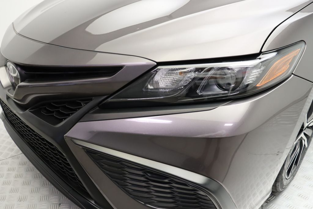 Thumbnail: 2022 Toyota Camry - 3