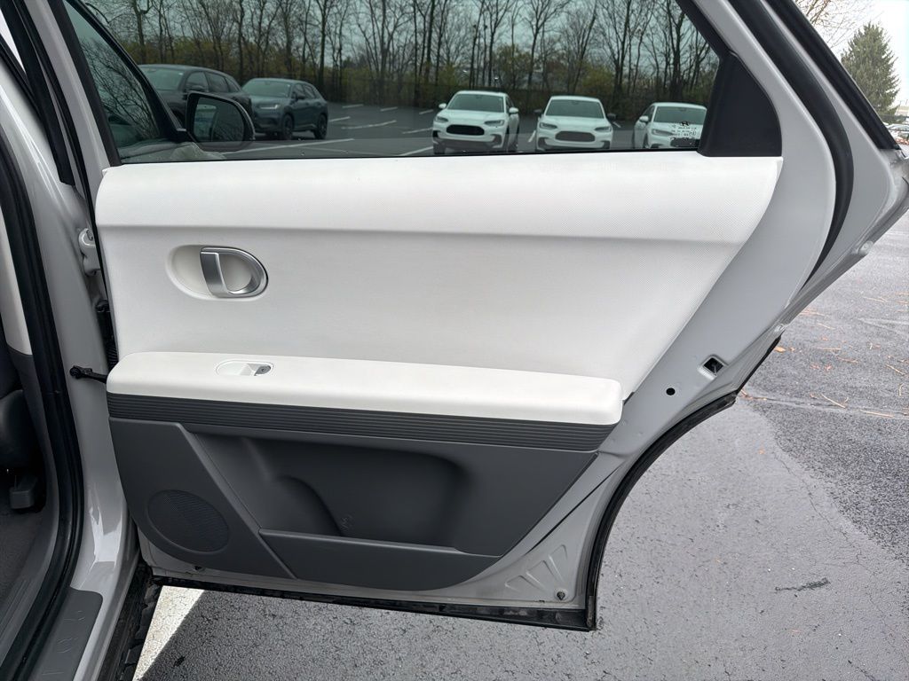 Thumbnail: 2024 Hyundai Ioniq 5 - 24