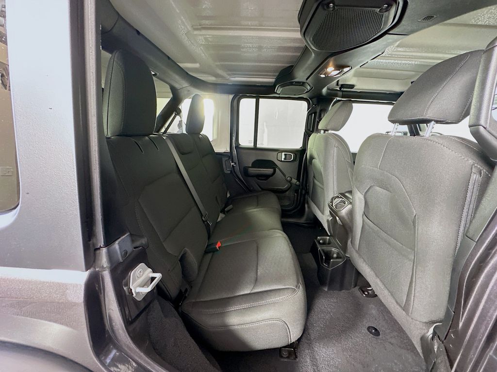 Thumbnail: 2020 Jeep Wrangler - 26