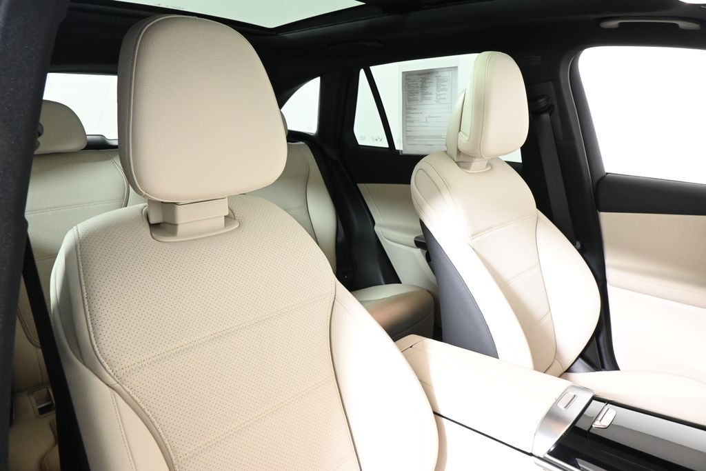 Thumbnail: 2026 Mercedes-Benz GLC - 32