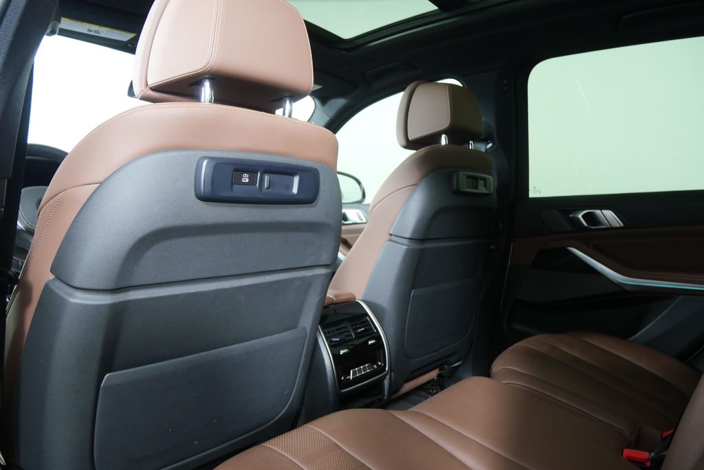 Thumbnail: 2021 BMW X5 - 20