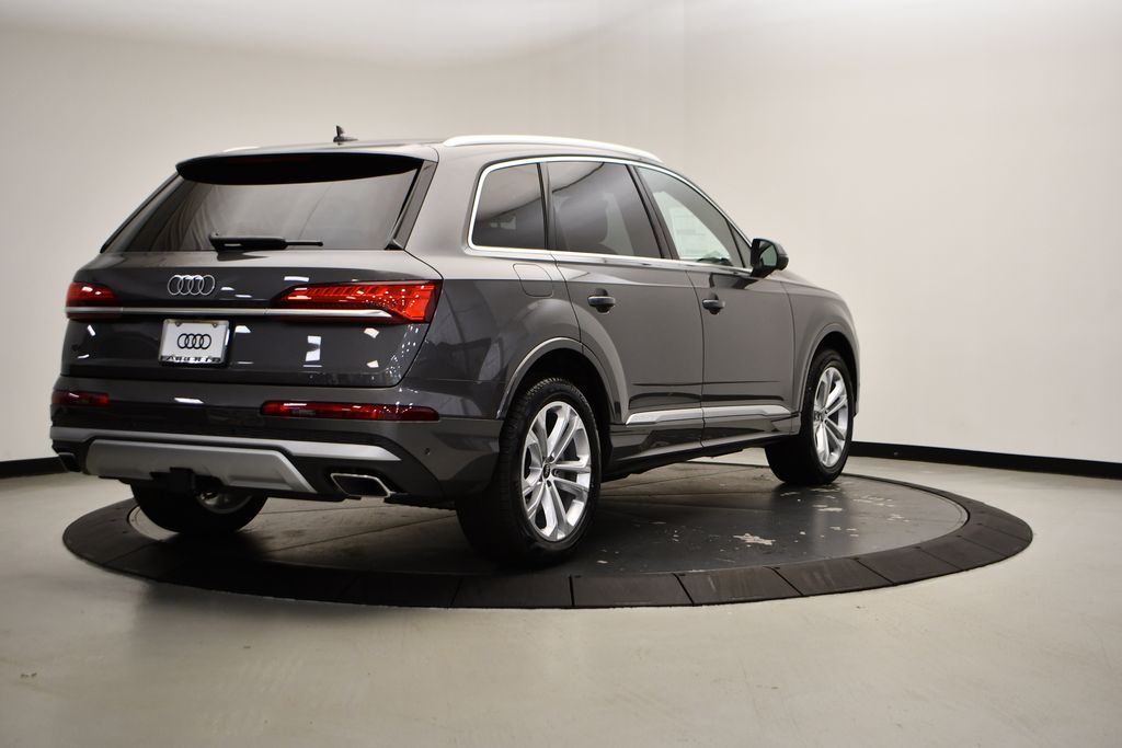 2025 Audi Q7  5