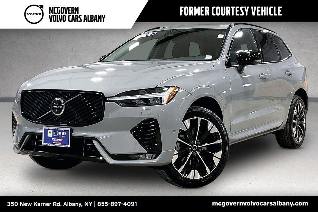 Gray (Vapour Grey Metallic) 2026 Volvo XC60 B5 Plus AWD SUV / Crossover All-Wheel Drive Automatic