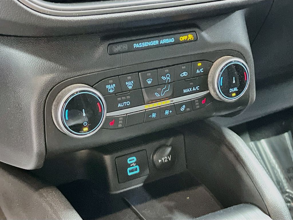 Used 2023 Vapor Blue Ford Active image 15