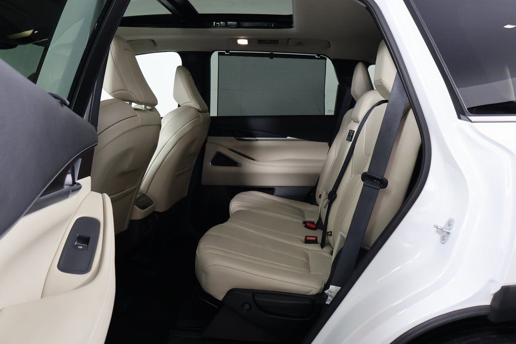 Thumbnail: 2023 INFINITI QX60 - 11