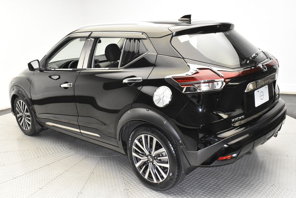 2021 Nissan Kicks SV 7