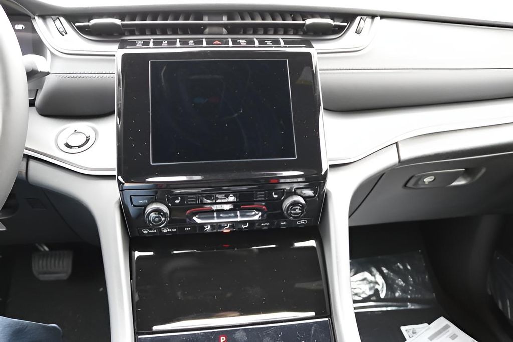 New Car 2025 Jeep Grand Cherokee L  Laredo X For Sale Under $35,000 In Austin, Texas