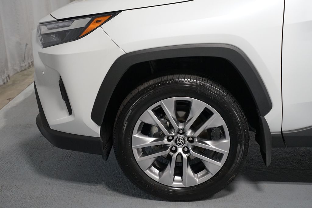 Thumbnail: 2025 Toyota RAV4 - 5