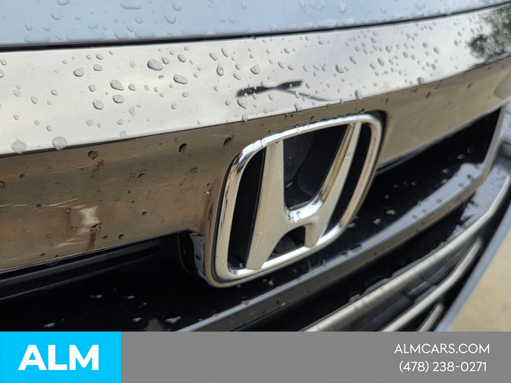 Used 2022  Honda Sport image 17