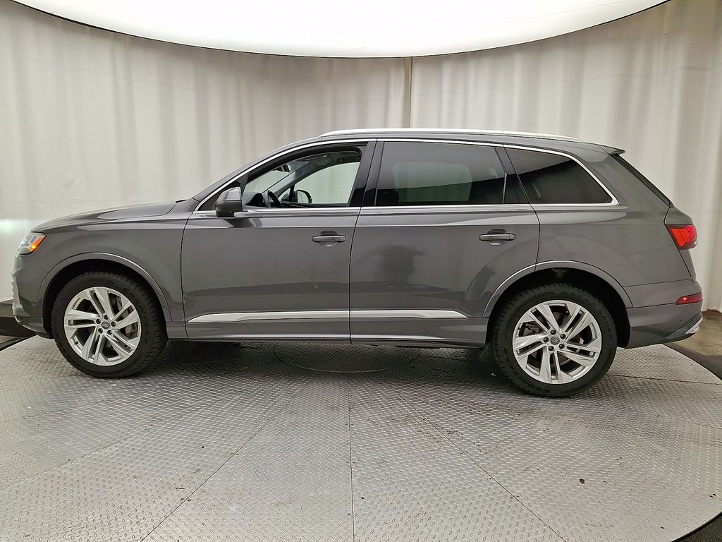 Thumbnail: 2020 Audi Q7 - 7