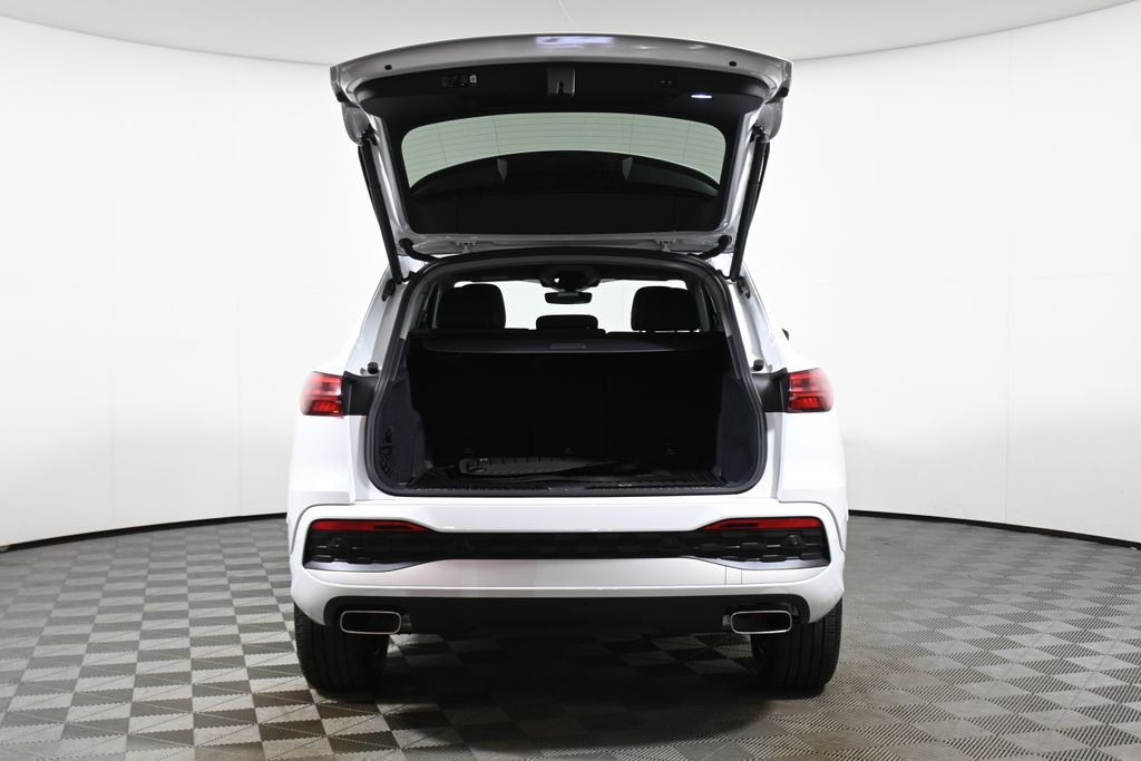 Thumbnail: 2025 Audi Q5 - 29