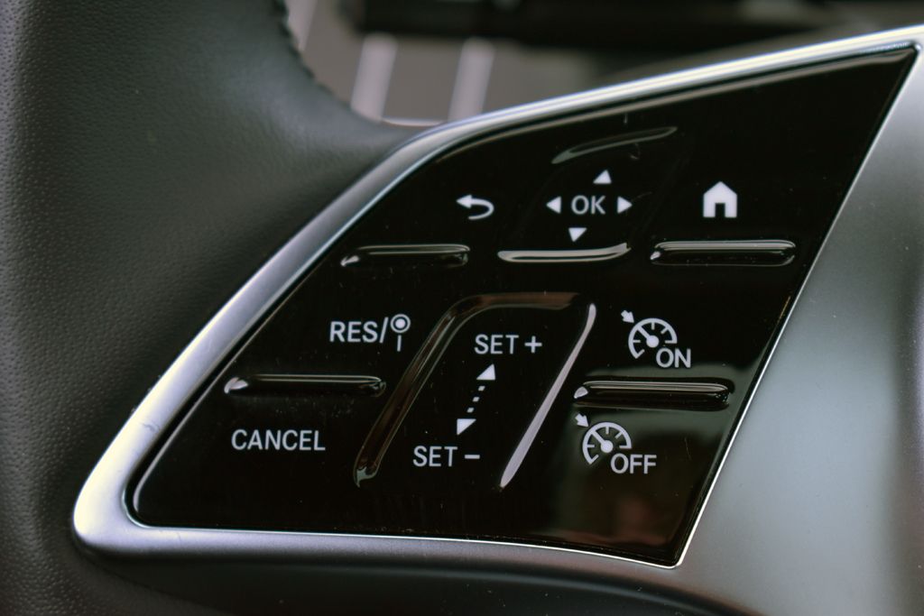 Thumbnail: 2026 Mercedes-Benz GLC - 18