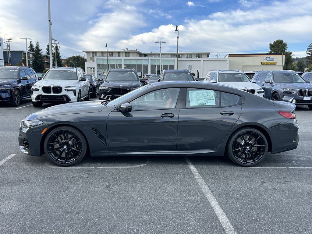 Thumbnail: 2026 BMW 8 Series - 2