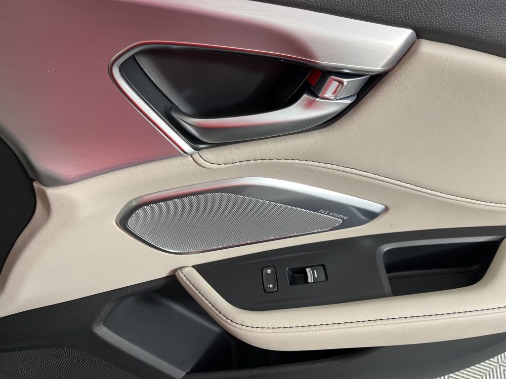 Thumbnail: 2026 Acura RDX - 21