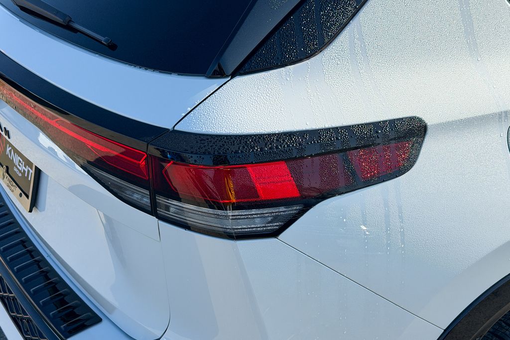 New 2026 White Volkswagen 2.0T SE R-Line Black image 8