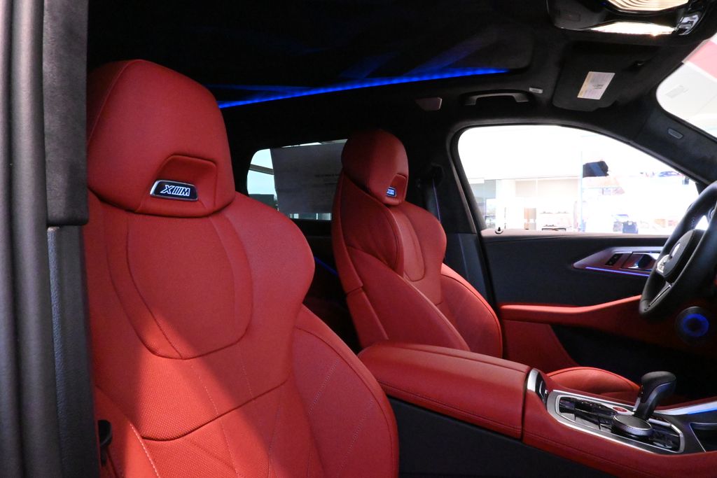 Thumbnail: 2026 BMW XM - 27