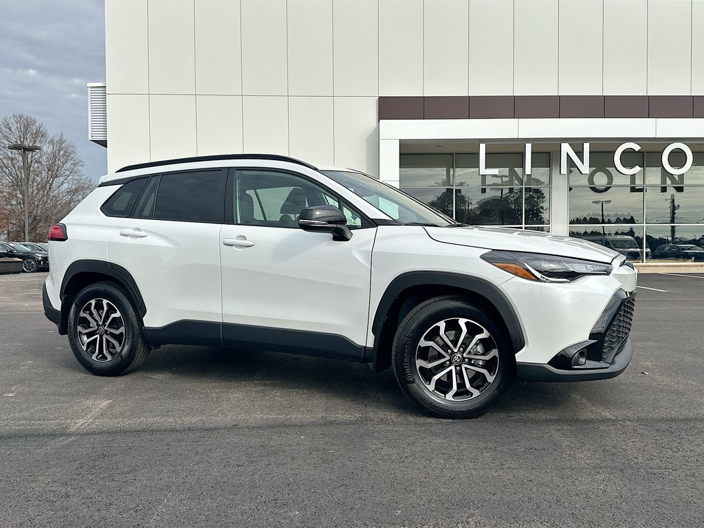 2025 Toyota Corolla Cross Hybrid SE