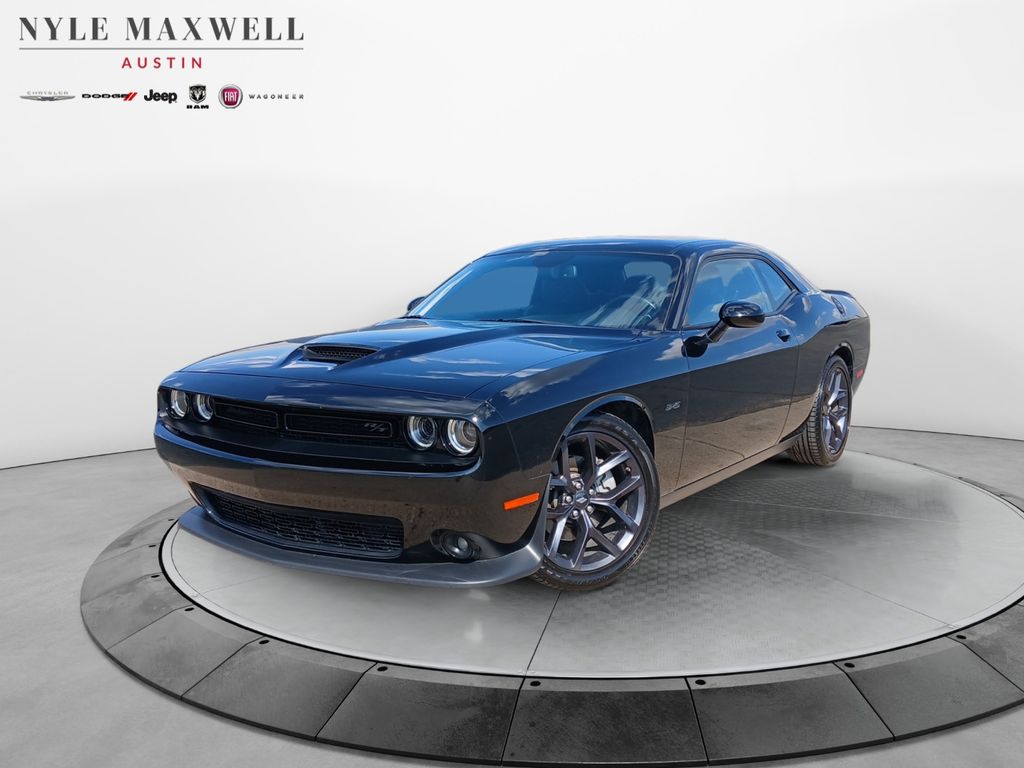Pitch Black Clearcoat 2023 Dodge Challenger Coupe Rear-Wheel Drive 8-Speed Automatic