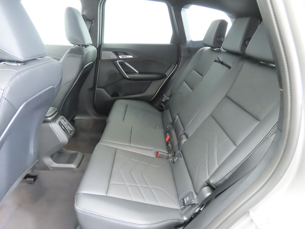 Thumbnail: 2026 BMW X1 - 21