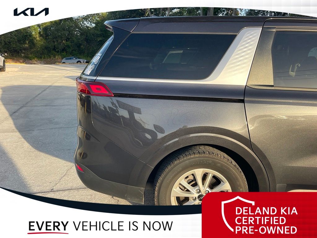 Used 2022 Kia Carnival Van