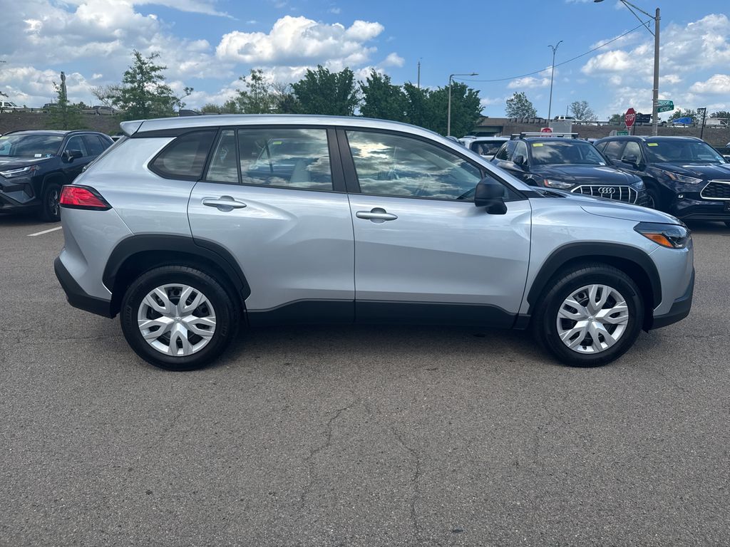 Used 2023 Silver Toyota L image 9