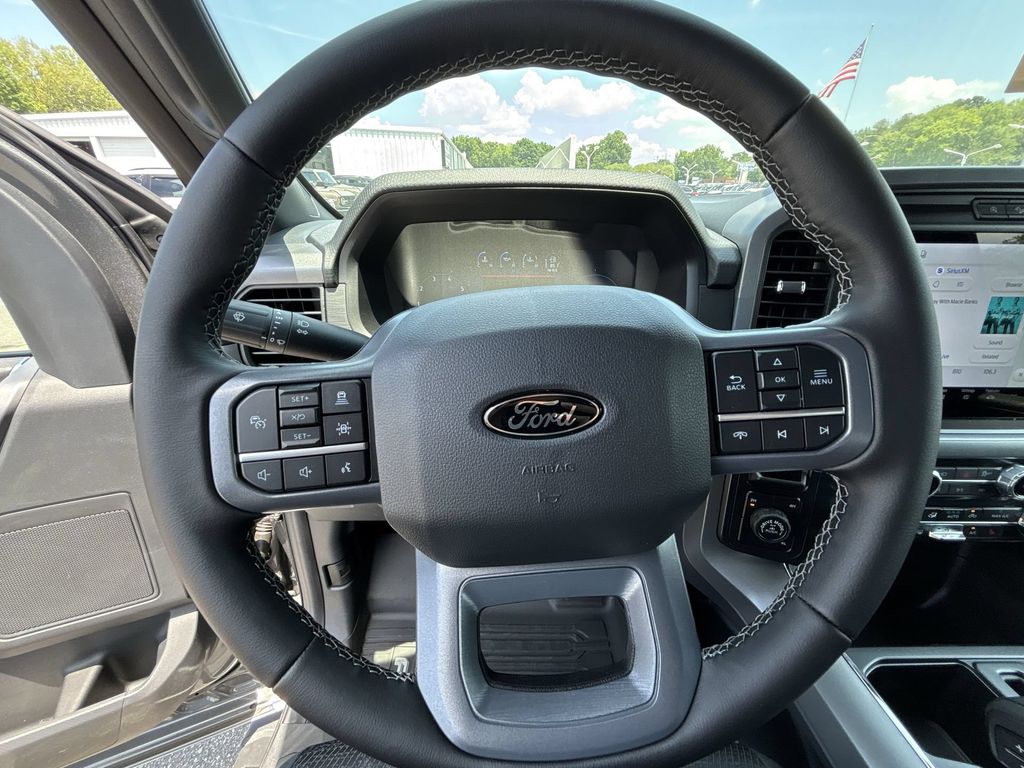New 2026 Carbonized Gray Metallic Ford XLT image 11