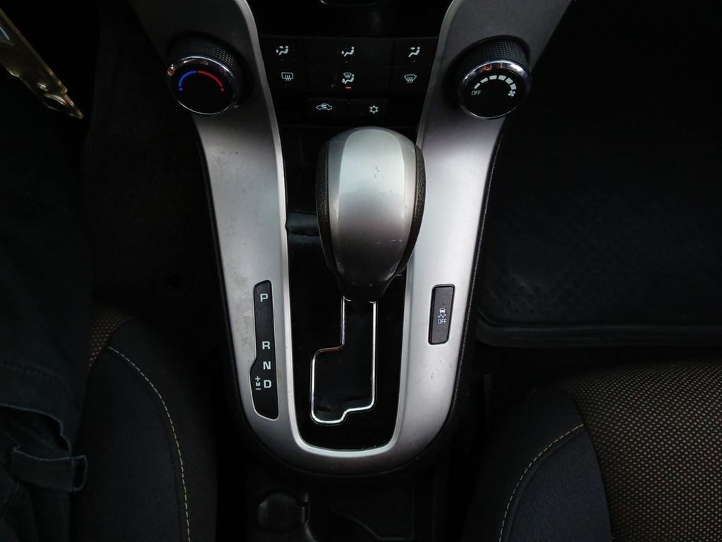 Used Car 2016 Chevrolet Cruze Limited  1lt For Sale Under $10,000 In Austin, Texas