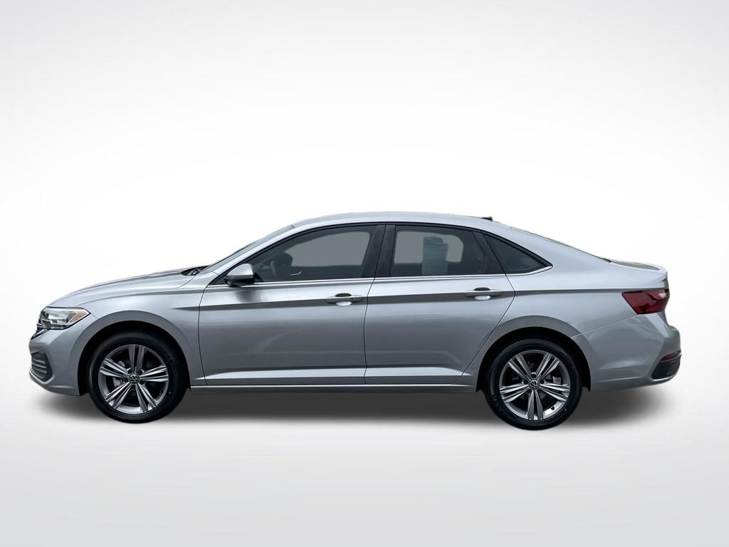 Thumbnail: 2022 Volkswagen Jetta - 2