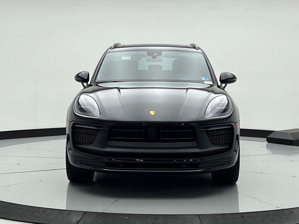Thumbnail: 2024 Porsche Macan - 8