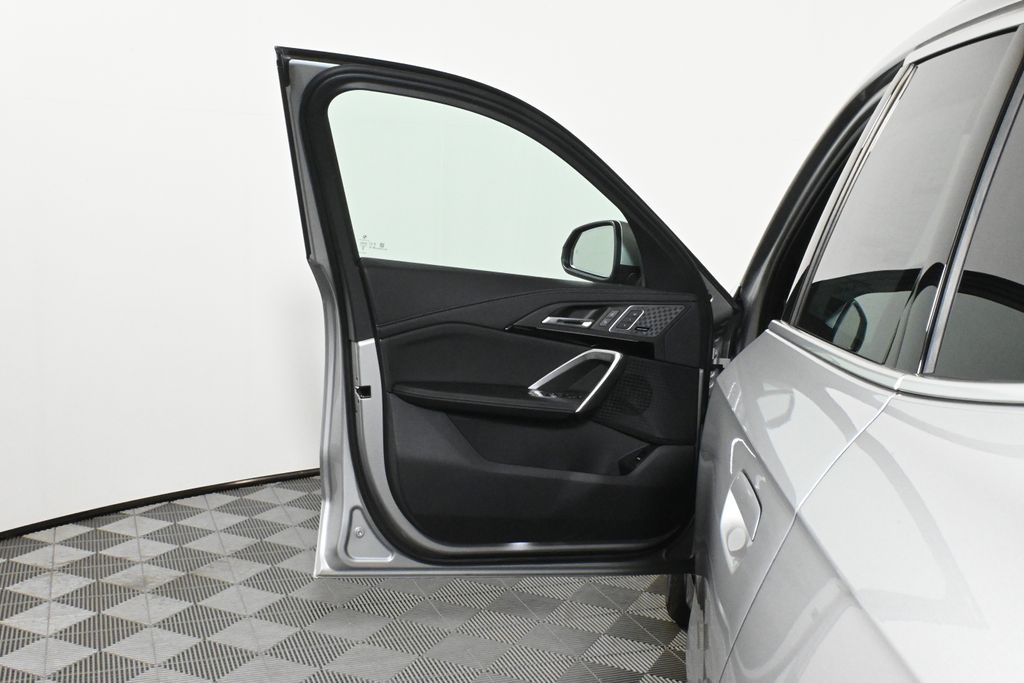 Thumbnail: 2025 BMW X1 - 29