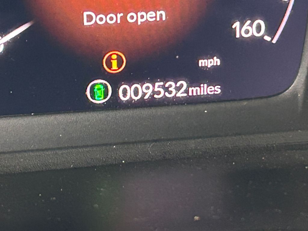 Used 2023 White Honda EX image 30