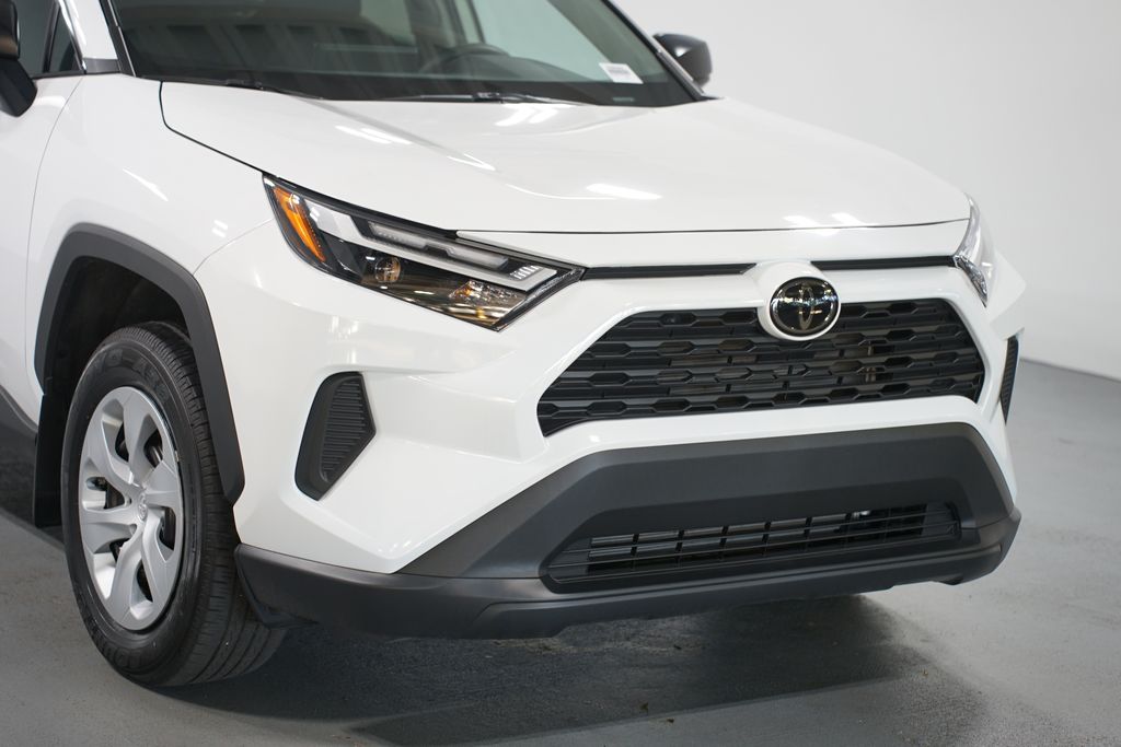 Thumbnail: 2025 Toyota RAV4 - 4