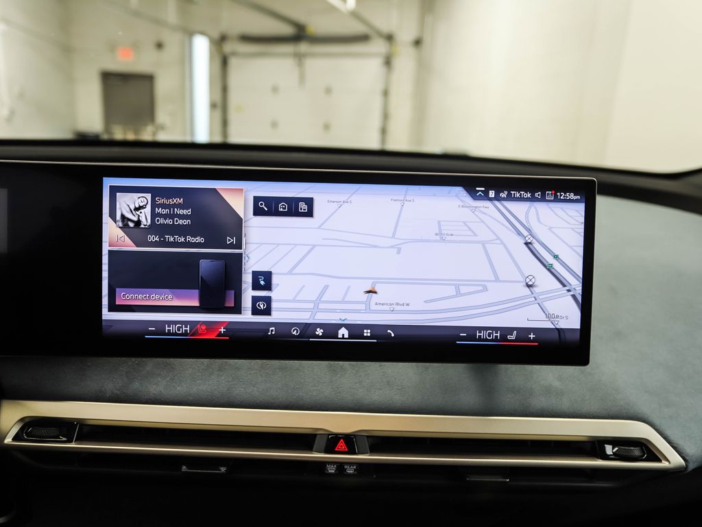 Thumbnail: 2026 BMW iX - 17