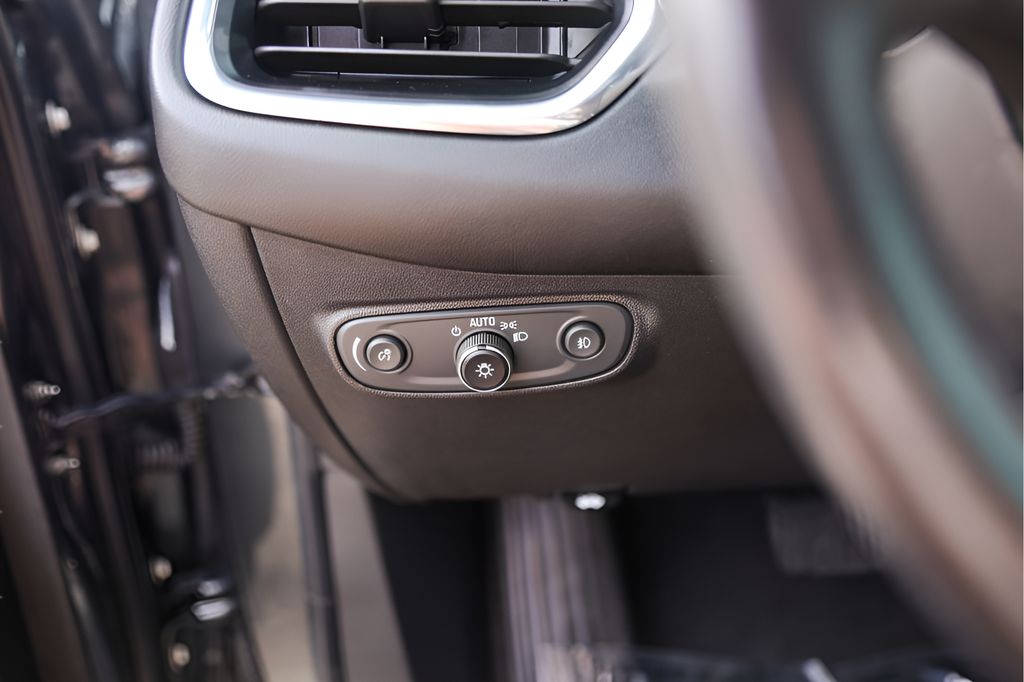 Used Car 2020 Chevrolet Equinox  Lt For Sale Under $20,000 In Austin, Texas