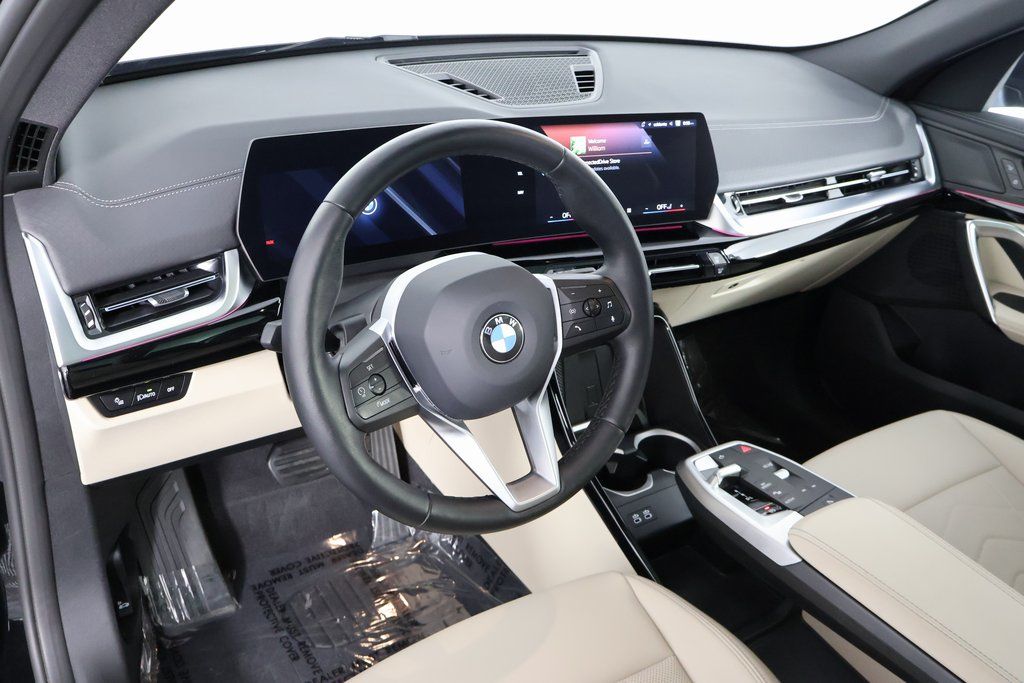 Thumbnail: 2025 BMW X2 - 7