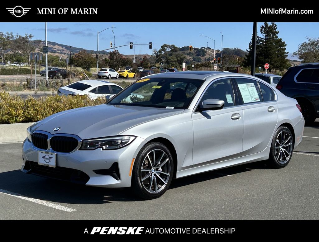 2019 BMW 3 Series 330i Hero Image