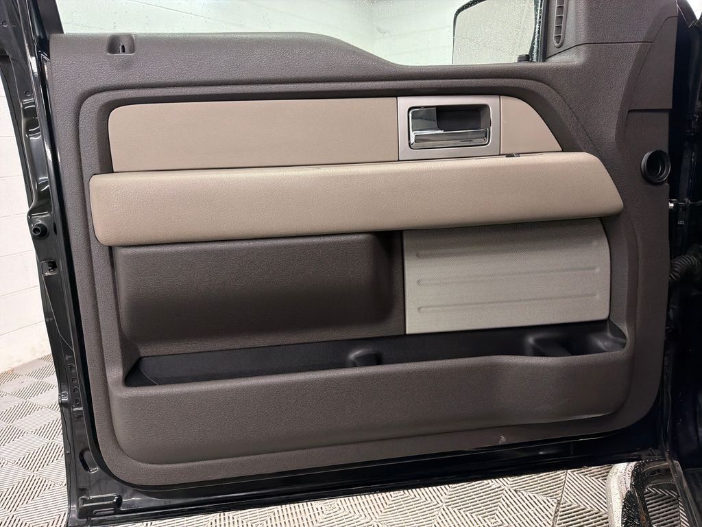 Used 2009  Ford  image 14