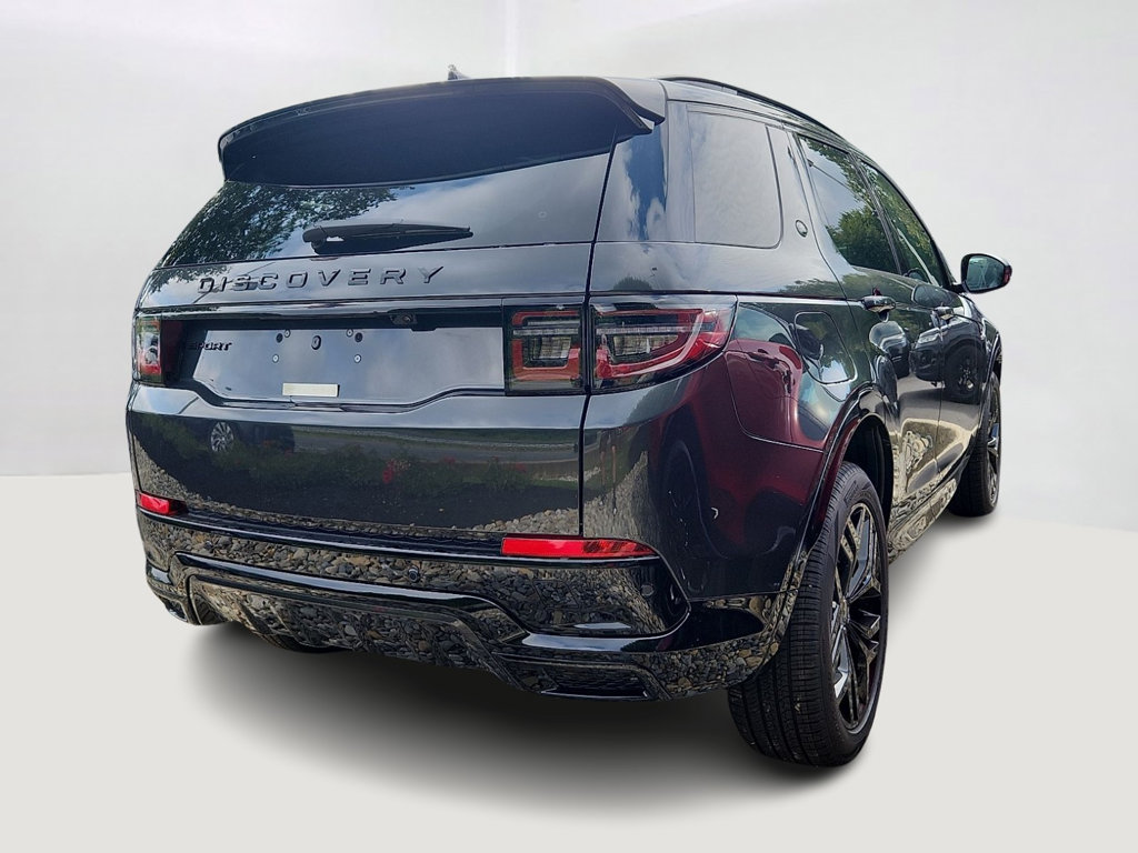 Thumbnail: 2026 Land Rover Discovery Sport - 3