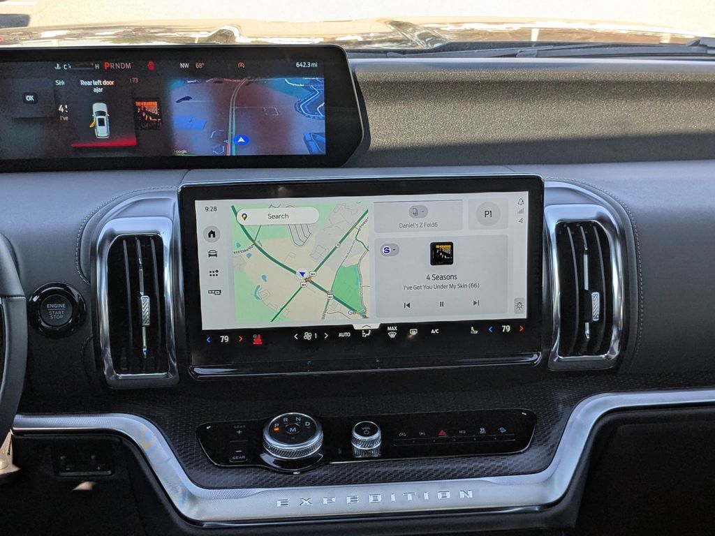 2025 Ford Expedition Platinum