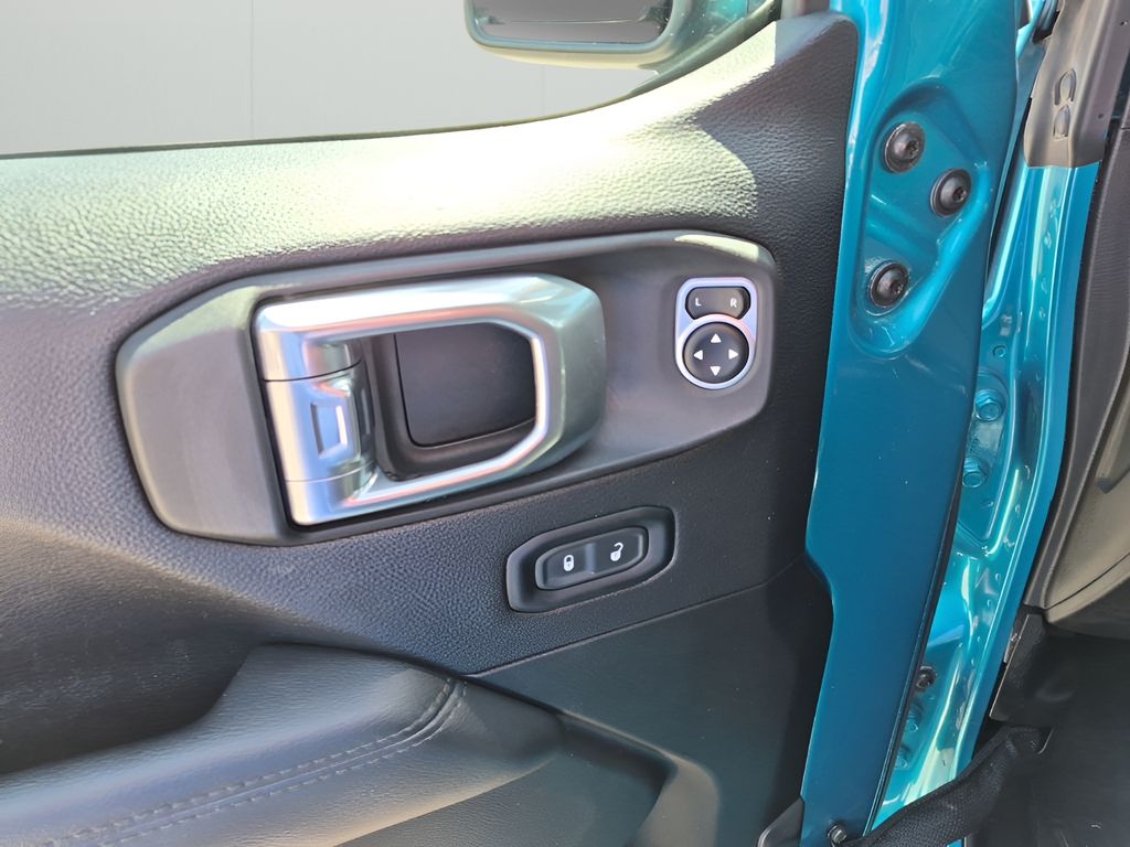 Used Car 2020 Jeep Wrangler  Unlimited Sahara For Sale Under $25,000 In Austin, Texas