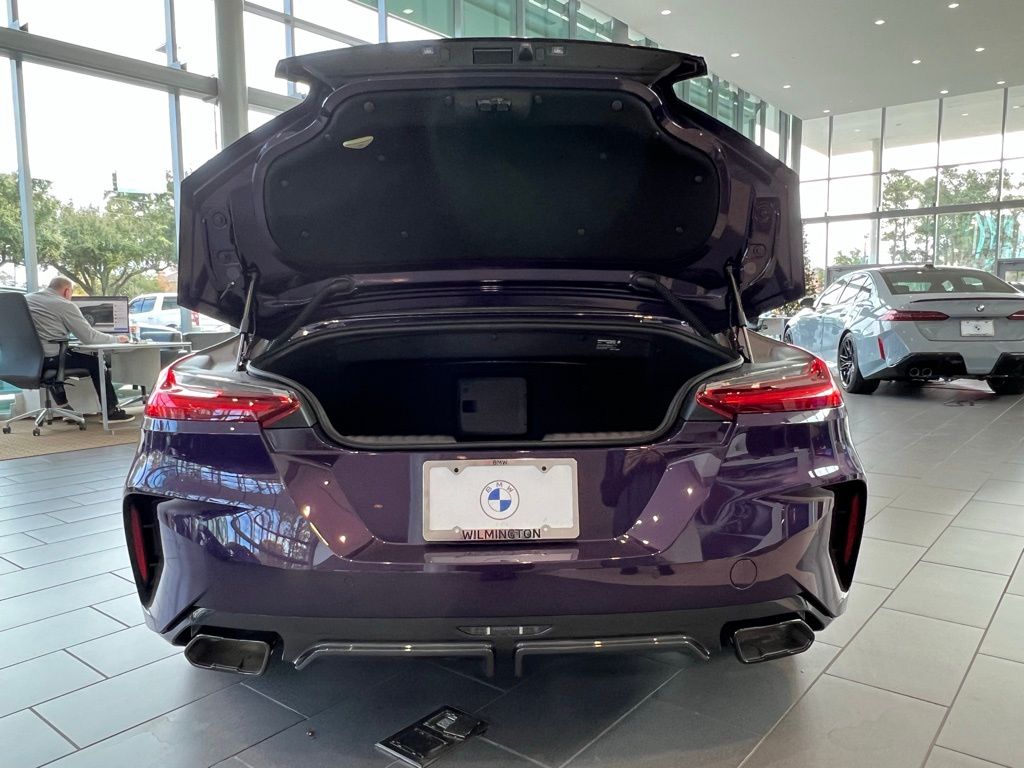 Thumbnail: 2026 BMW Z4 - 11