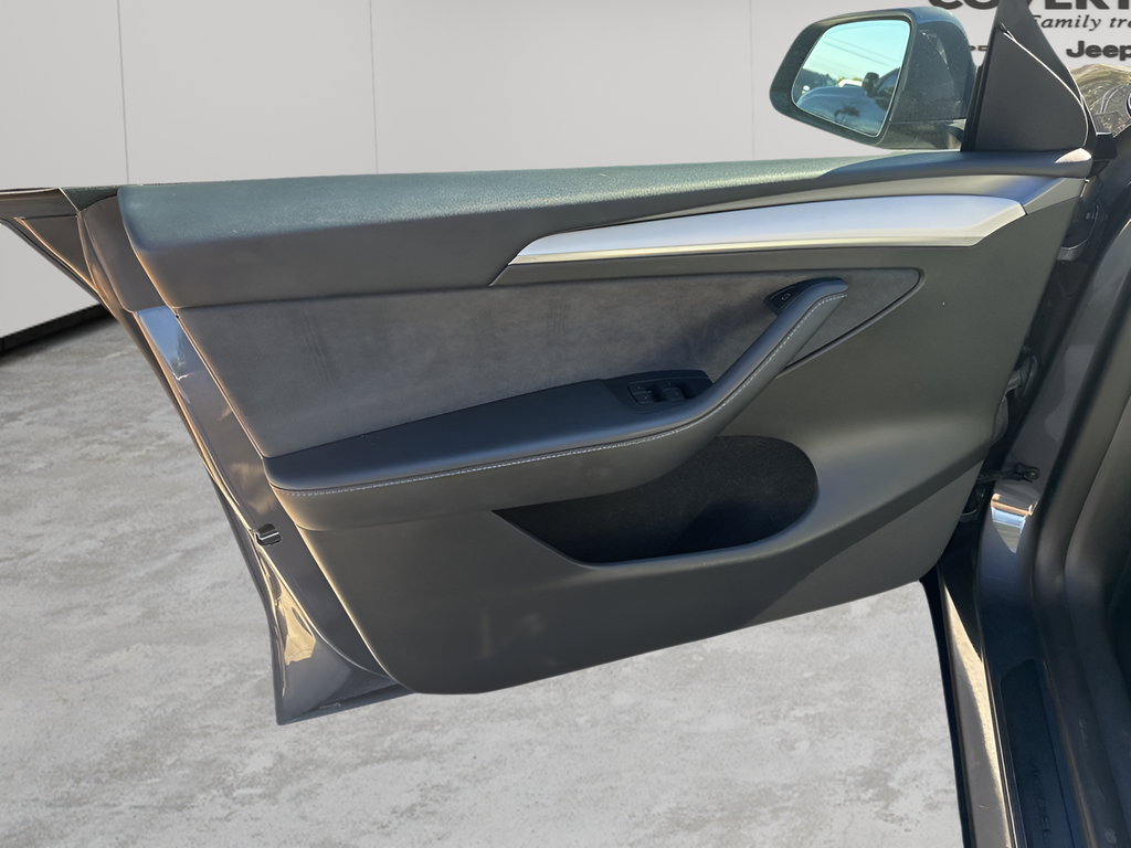 Used Car 2022 Tesla Model Y  Performance For Sale Under $35,000 In Austin, Texas