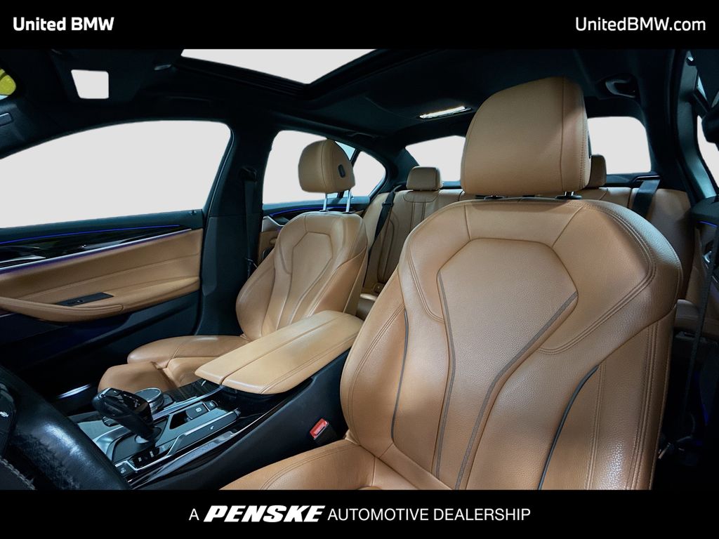 Thumbnail: 2018 BMW 5 Series - 5