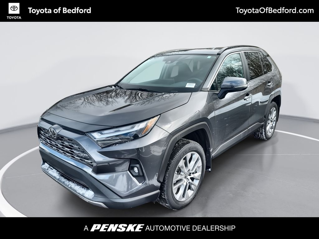 2022 Toyota RAV4 Limited -
                Bedford, OH